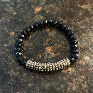 Elegant Black Beaded Bracelet with Silver Accents